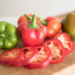 Sweet Pepper Seeds - Chili Pie F1 Hybrid - Award-Winning High-Yield Mini Bell