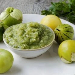 Rio Grande Verde Tomatillo Seeds: Extra Large Heirloom Variety -Eden Brothers Shop tomatillo rio grande verde shk 3